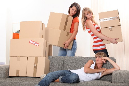 Local moving van service for flats and businesses in Haringey